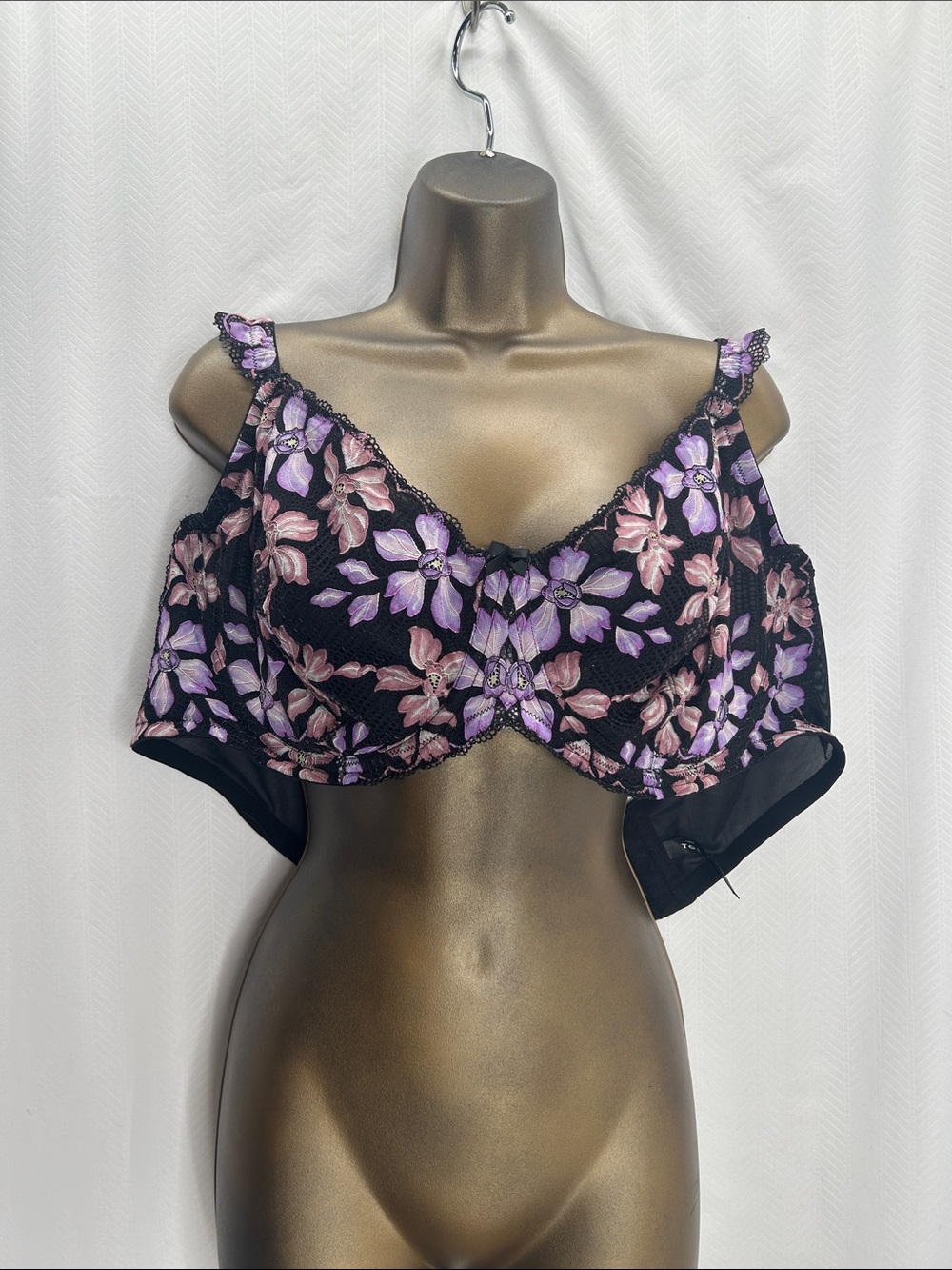 torrid Black Underwire Bra with Pink & Lilac Floral Embroidery